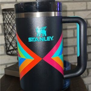 Stanley Black Mug with Vibrant Geometric Design